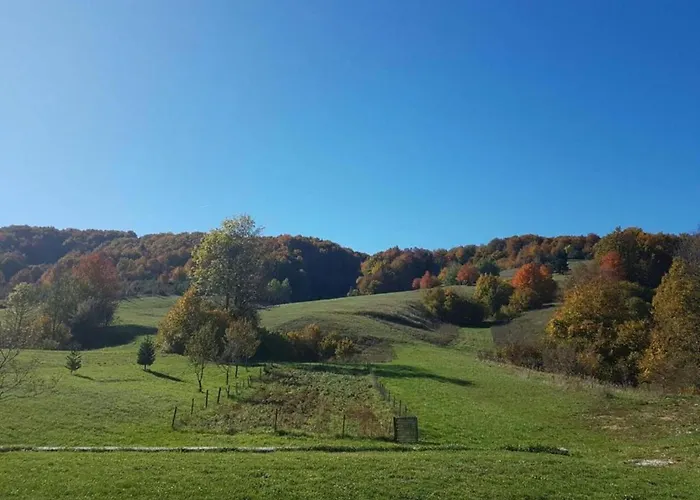In Pa Man Near Lu Ina